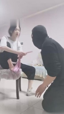 【网盘】【文文大人】深夜调教猥琐外卖员 bf90091