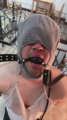 【网盘】【月影儿】学生主AJ碾压脚下奴 bf9073