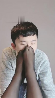 【网盘】【飞扬女王】与脚底下的狗子互动 bf9080