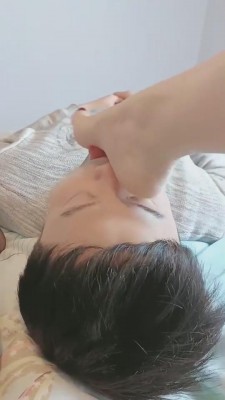 【网盘】【飞扬女王】与脚底下的狗子互动 bf9080