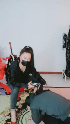 【网盘】【霸气S】调教贱货/圣水洗脚/内裤塞口 bf10201