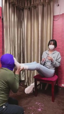 【网盘】【暴力美学】白靴提档骑马/滴蜡/蛇鞭鞭打/裸足窒息 bf10238