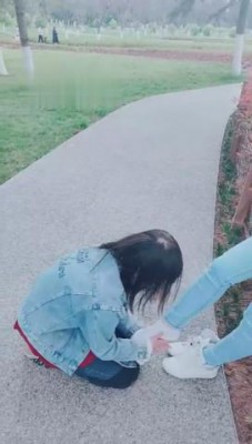 【网盘】【梦幻大大】户外玩弄骚母狗 bf10260