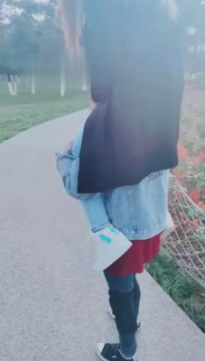 【网盘】【梦幻大大】户外玩弄骚母狗 bf10260