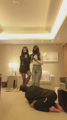 【网盘】【cici】双S网红模特虐待粉丝 bf10305