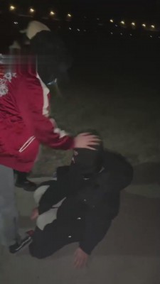 【网盘】【樱木花椒】和闺蜜深夜户外溜家奴 bf10319