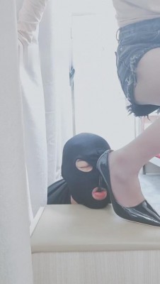 【网盘】【灵竹】高跟踩踏碾压狗废物 bf10033