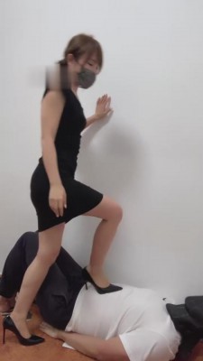 【网盘】【红蝴蝶】长靴全体重踩踏专场 bf10588