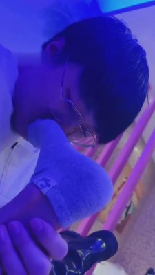 【网盘】【莫妮卡】原味脚狗伺候 bf10595