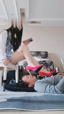 【网盘】【猫神大人】各种鞋踩踏/喝洗脚水【双视角版】 bf10678