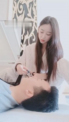 【网盘】【猫神大人】挑战吞黑丝/滴蜡窒息/口水滴眼球【双视角版】bf10668