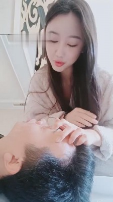 【网盘】【猫神大人】挑战吞黑丝/滴蜡窒息/口水滴眼球【双视角版】bf10668