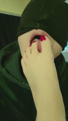 【网盘】【风吟女神】私人影院让老板舔臭脚丫 bf11140