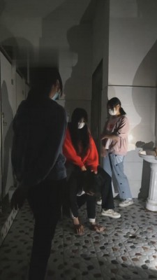 【网盘】【最抗揍M】群殴-精神小妹暴揍专场 bf11166