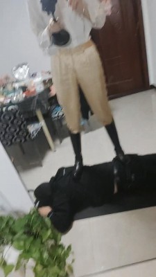 【网盘】【马靴大大】长鞭训奴-全体重踩踏/钻垮/舔脚 bf11181