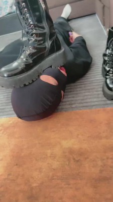 【网盘】【沈阳妮可】短靴跑酷女王暴力揍 bf11316