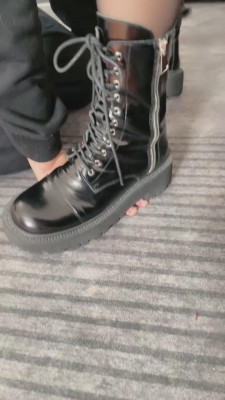 【网盘】【沈阳妮可】短靴跑酷女王暴力揍 bf11316