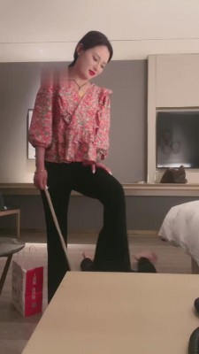 【网盘】【九娘】金融白领下班后高跟调 bf11338