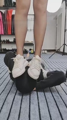 【网盘】【冷大人】踩/掐脖子专场 bf11329