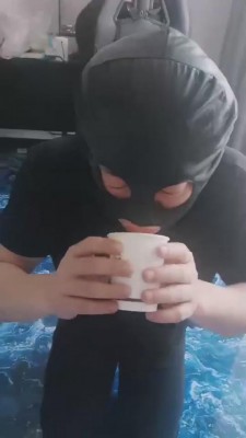 【网盘】【77s】叫公主起床挨揍 bf11424