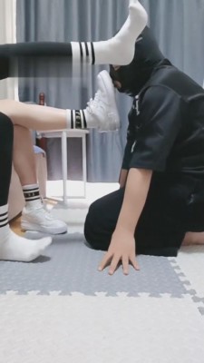 【网盘】【曦晨】双学生S超臭棉袜虐贱狗【双视角版】 bf11473