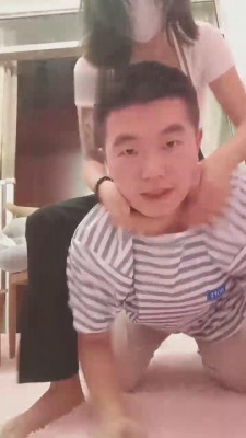 【网盘】【重庆男神】女仆店开发女工作人员做S bf11588