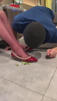 【网盘】【万一情侣】踩踏脚垫喂食专场 bf11947