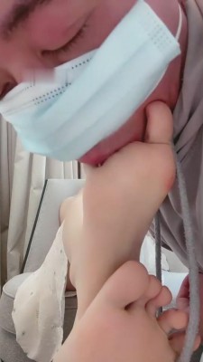 【网盘】【罗宾】丝袜脚插嘴恋足 bf11927