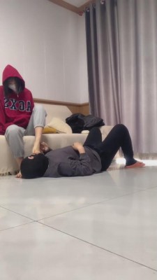 【网盘】【精神小妹】咖啡店小姐姐自由发泄 bf11928