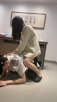 【网盘】【狗哥】剧情：家教女王上门收拾男同学 bf11955