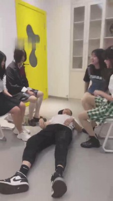 【网盘】【狗哥】精彩-1S+4素人的超刺激主人剧情场 bf11948