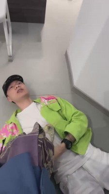 【网盘】【狗哥】素人-汉服白袜小姐姐穿越收拾狗 bf12013