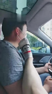 【网盘】【巴莉女王】车内原味棉袜脚羞辱 bf12012