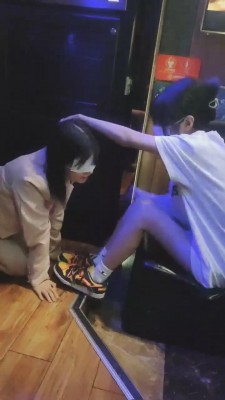 【网盘】【安若】KTV忽悠初中妹妹做狗 bf12783