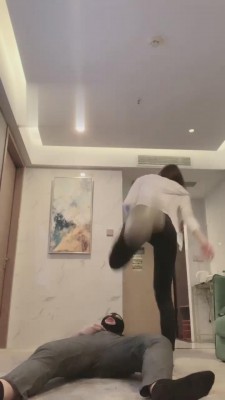 【网盘】【诗诗】双S运动鞋强制提档 bf15435