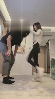 【网盘】【诗诗】双S运动鞋强制提档 bf15435