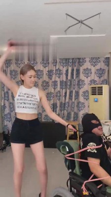 【网盘】【麋鹿银儿】虐到贱狗坐轮椅 bf15597