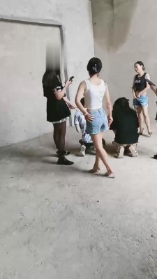 【网盘】【奶酪S】4S工地群殴跟踪狂【四视角版】 bf15681