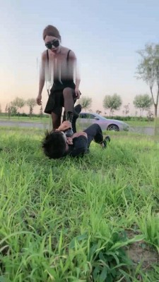 【网盘】【妮可】专治碰瓷男 bf16389