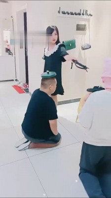 【网盘】【羽诺】多奴跪下磕头/舔脏鞋 bf16429