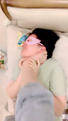 【网盘】【妆主】调教女奴舔脚 bf16419