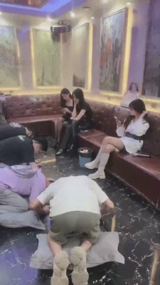 【网盘】【七月大大】轰趴ktv教女同学们群调狗 bf16664