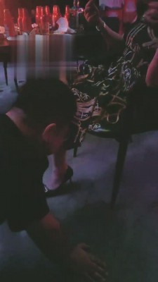 【网盘】【开发素人】KTV让女王蹂躏 bf16741