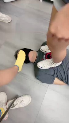 【网盘】【小劳拉】三S原味棉袜气味羞辱【双视角完整版】 bf17355