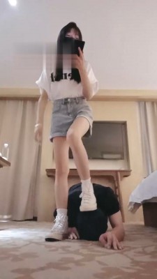 【网盘】【十言】00后S帆布鞋白袜羞辱场 bf17390