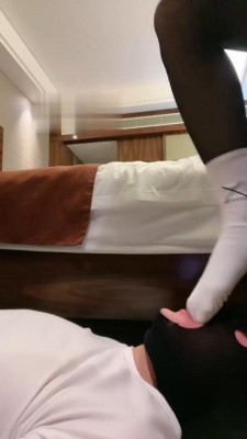 【网盘】【芫七】运动鞋白袜气味羞辱 bf17453