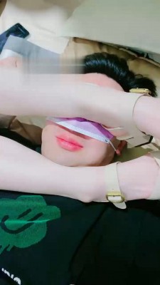 【网盘】【美离子】KTV双S蹂躏虐打脚下奴【双视角版】 bf17443