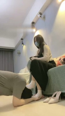 【网盘】【兔美美】御姐臭袜脚窒息 bf17588