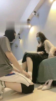 【网盘】【兔美美】御姐臭袜脚窒息 bf17588