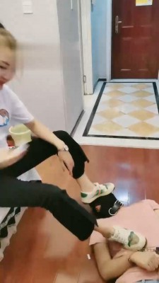 【网盘】【梦蝶女王】暴力踢踹打宠物 bf17671